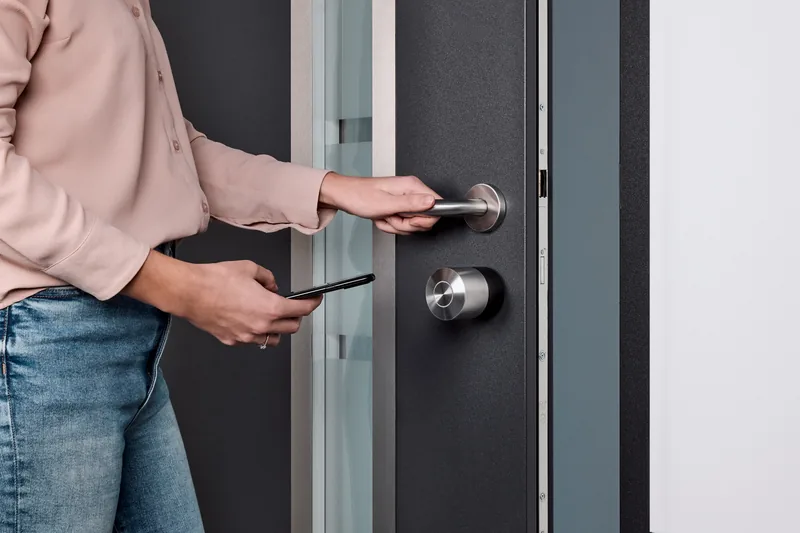 Nuki Smart Lock Pro (5th generation) – inteligentny zamek | Homenura
